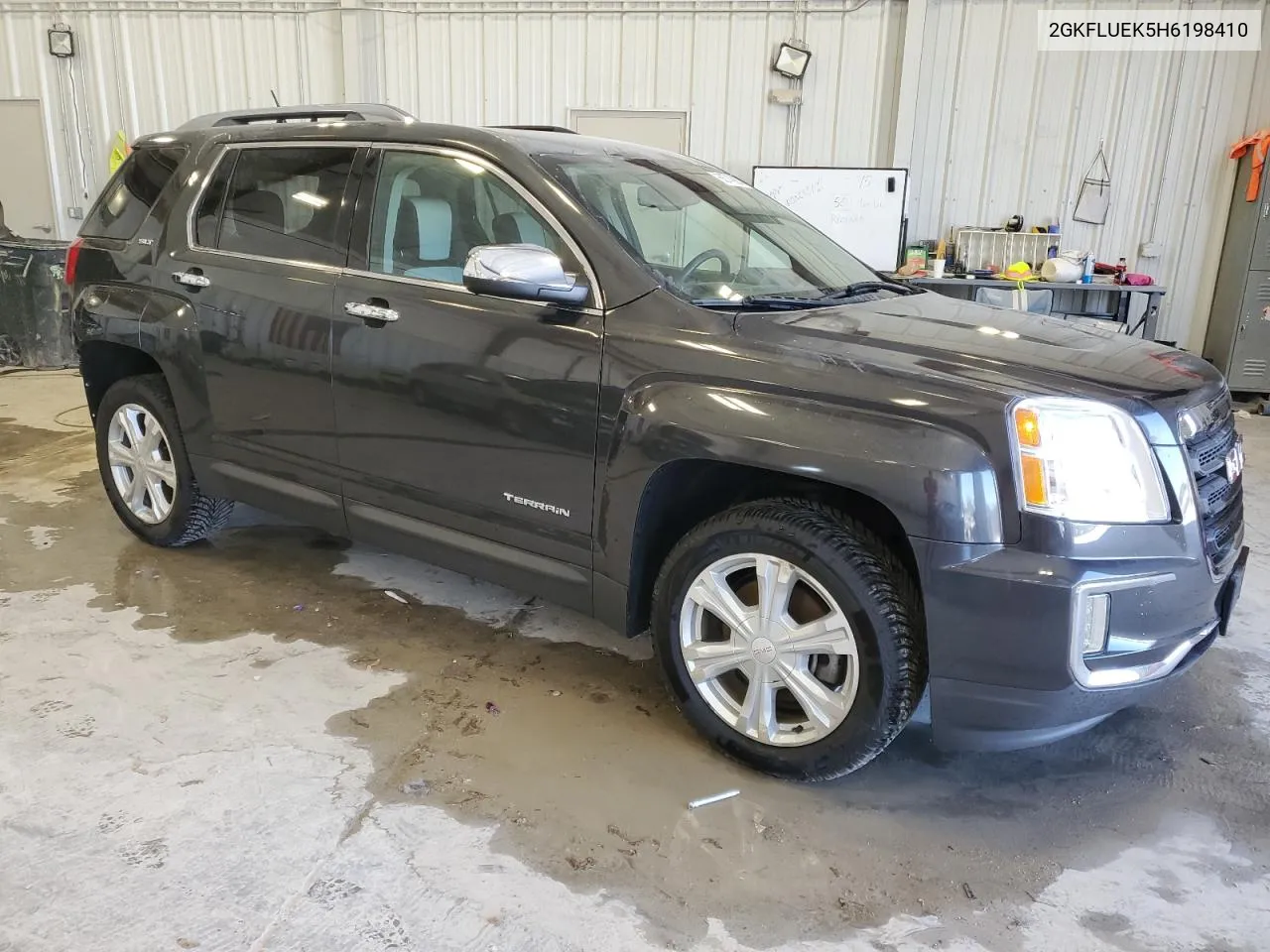 2GKFLUEK5H6198410 2017 GMC Terrain Slt