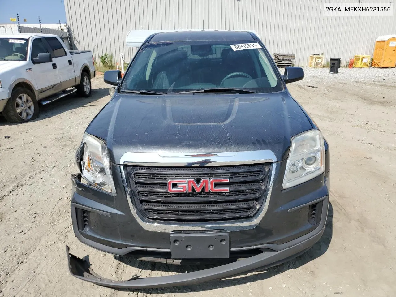 2GKALMEKXH6231556 2017 GMC Terrain Sle