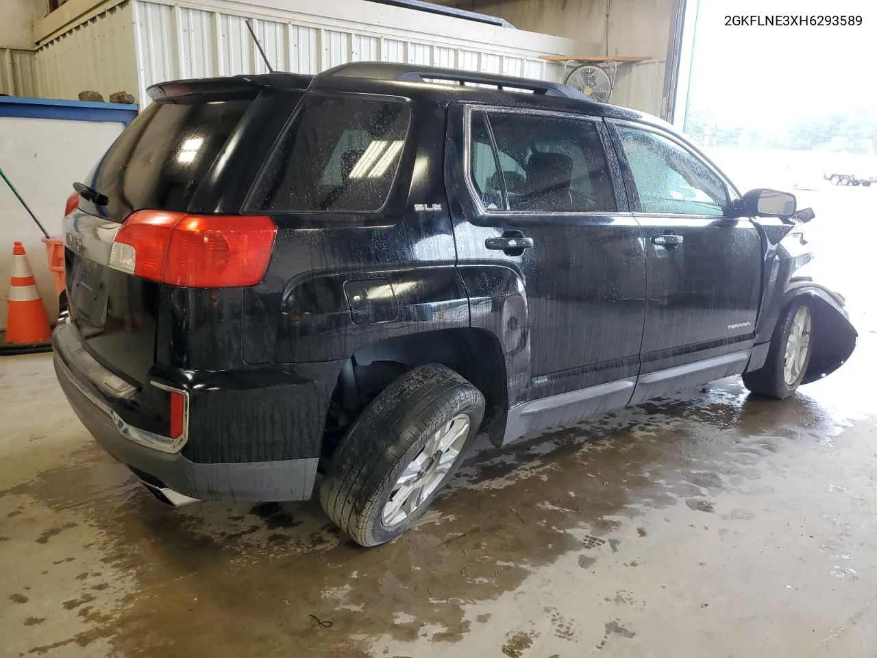 2GKFLNE3XH6293589 2017 GMC Terrain Sle