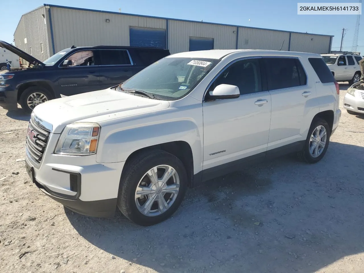 2GKALMEK5H6141733 2017 GMC Terrain Sle