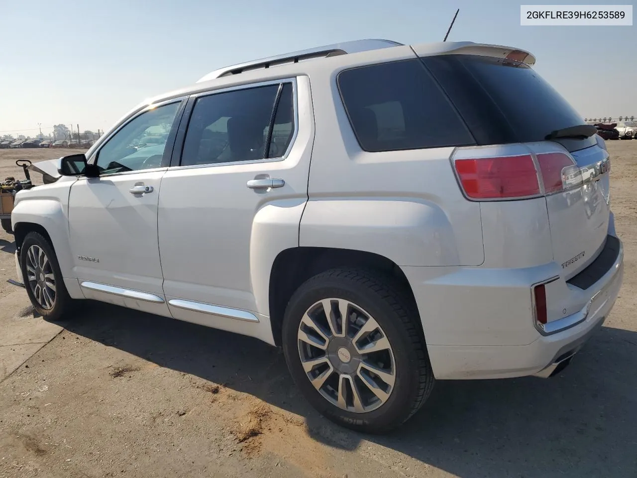 2GKFLRE39H6253589 2017 GMC Terrain Denali