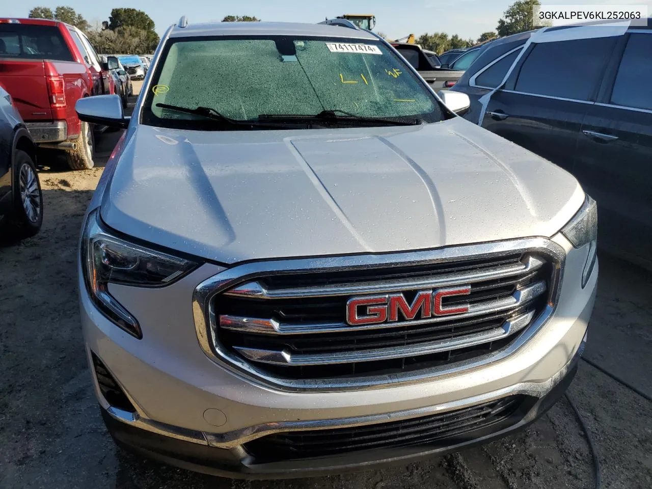 3GKALPEV6KL252063 2019 GMC Terrain Slt