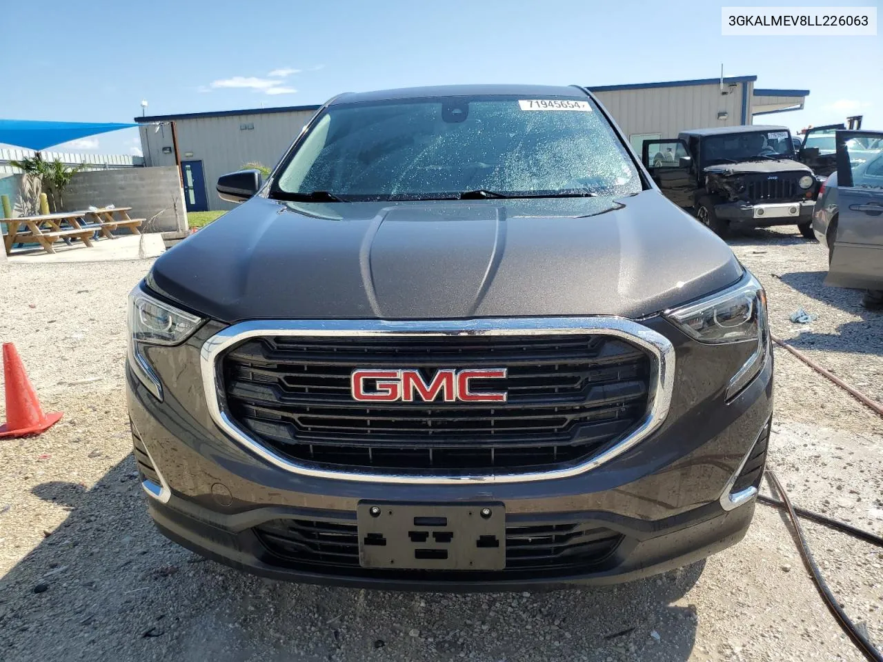 3GKALMEV8LL226063 2020 GMC Terrain Sle