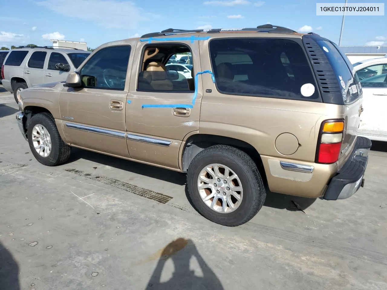 2000 GMC Yukon VIN: 1GKEC13T0YJ204011 Lot: 74451944