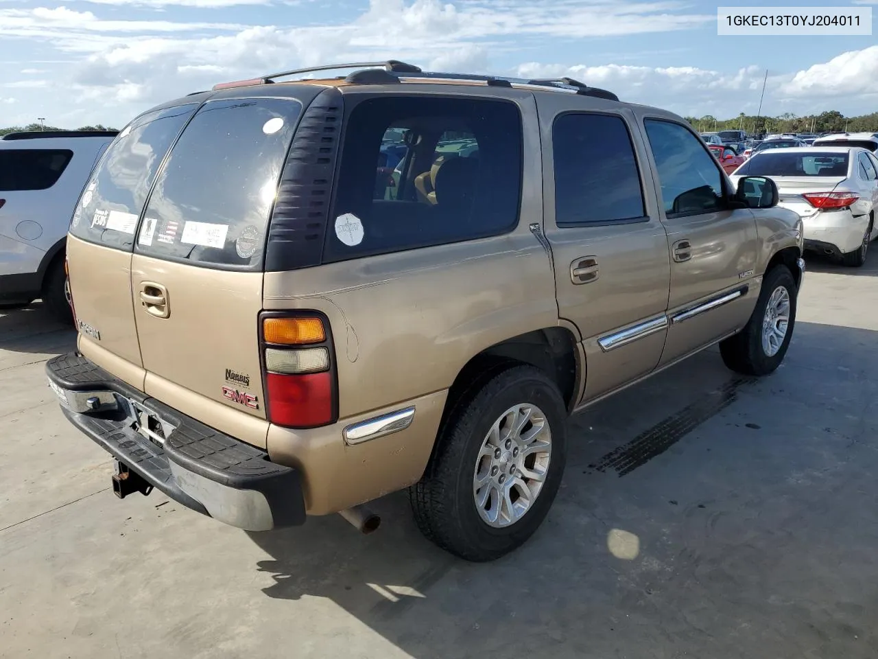 2000 GMC Yukon VIN: 1GKEC13T0YJ204011 Lot: 74451944