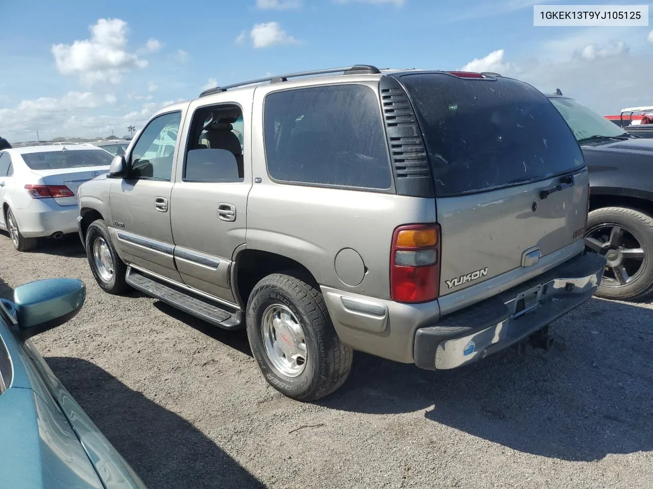 2000 GMC Yukon VIN: 1GKEK13T9YJ105125 Lot: 75078044