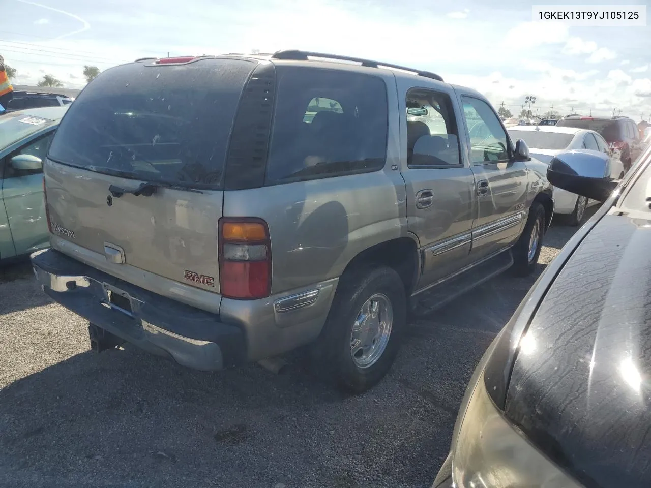 2000 GMC Yukon VIN: 1GKEK13T9YJ105125 Lot: 75078044