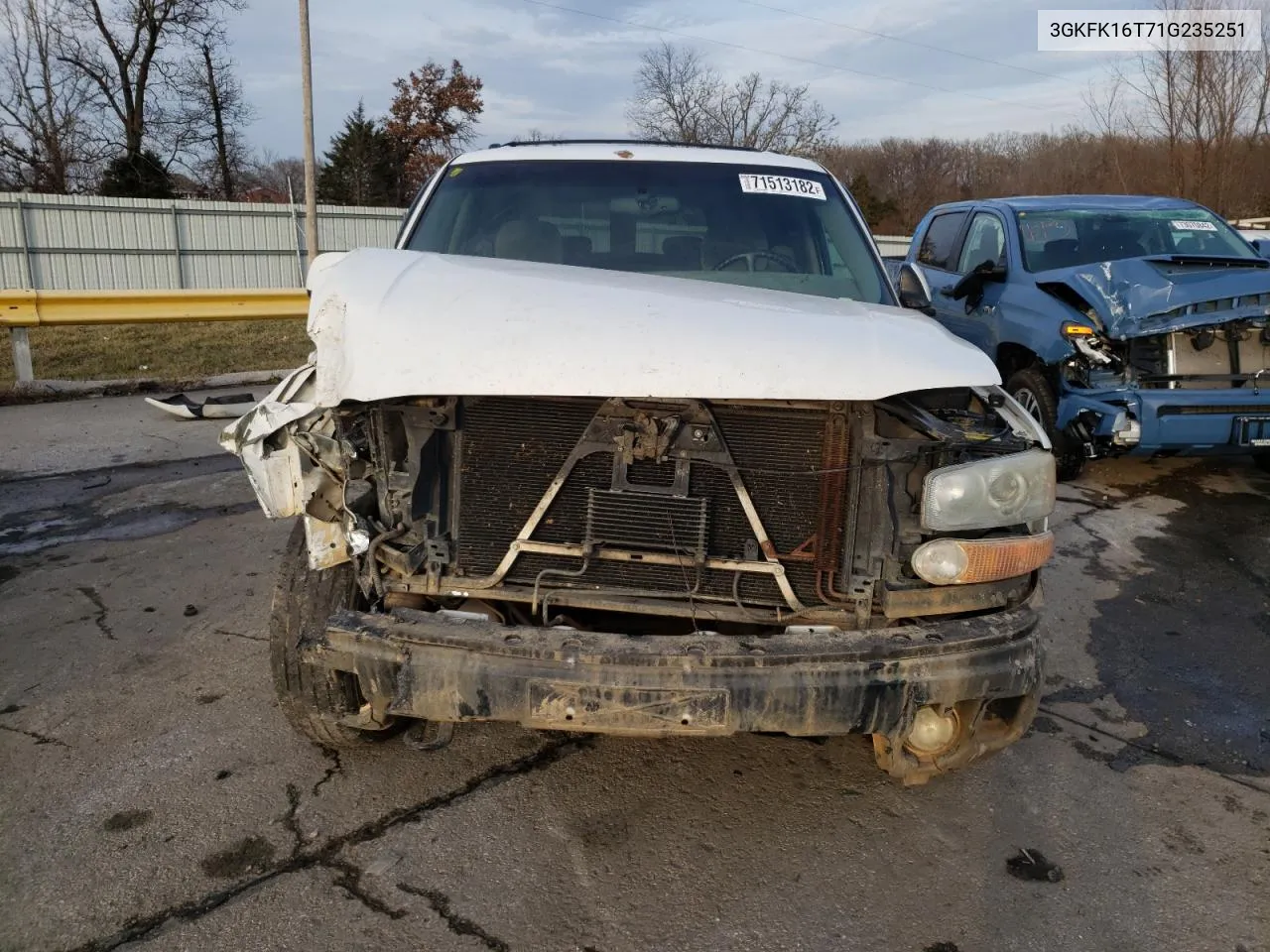 2001 GMC Yukon Xl K1500 VIN: 3GKFK16T71G235251 Lot: 71513182