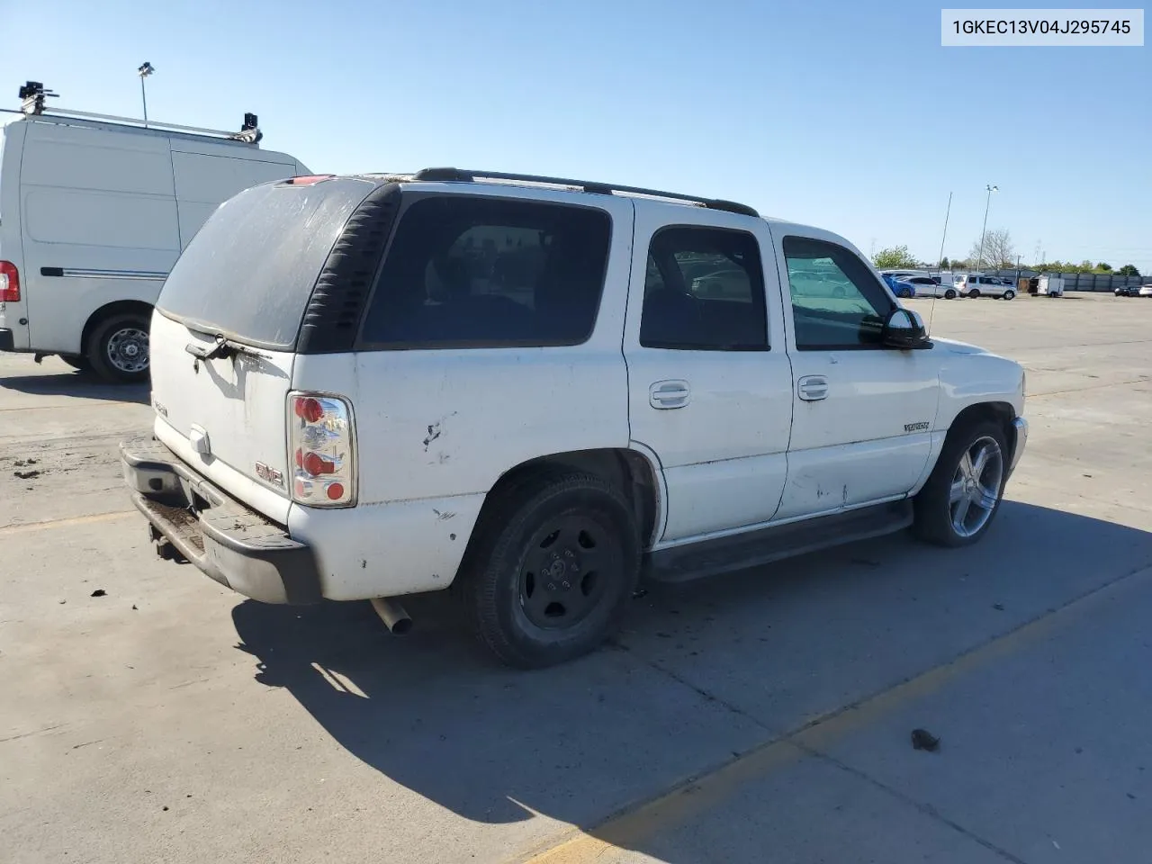 2004 GMC Yukon VIN: 1GKEC13V04J295745 Lot: 50203074