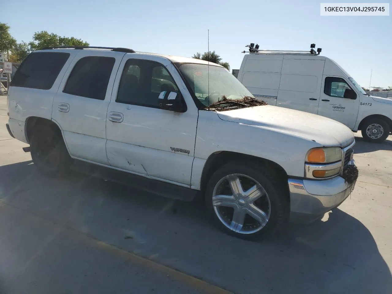 2004 GMC Yukon VIN: 1GKEC13V04J295745 Lot: 50203074