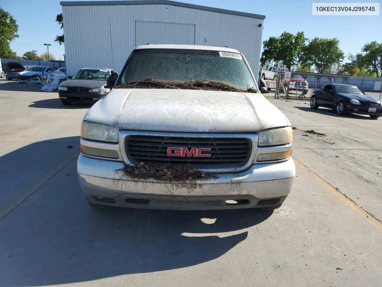 2004 GMC Yukon VIN: 1GKEC13V04J295745 Lot: 50203074