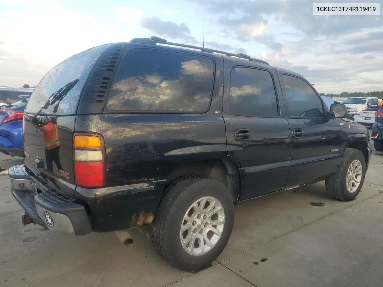 1GKEC13T74R119419 2004 GMC Yukon