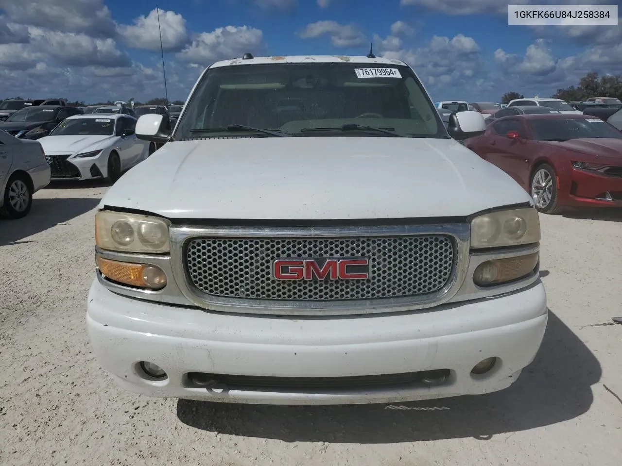 1GKFK66U84J258384 2004 GMC Yukon Xl Denali