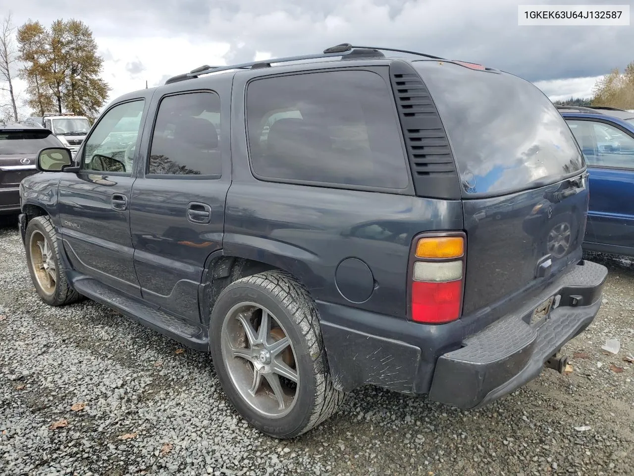 2004 GMC Yukon Denali VIN: 1GKEK63U64J132587 Lot: 76592404