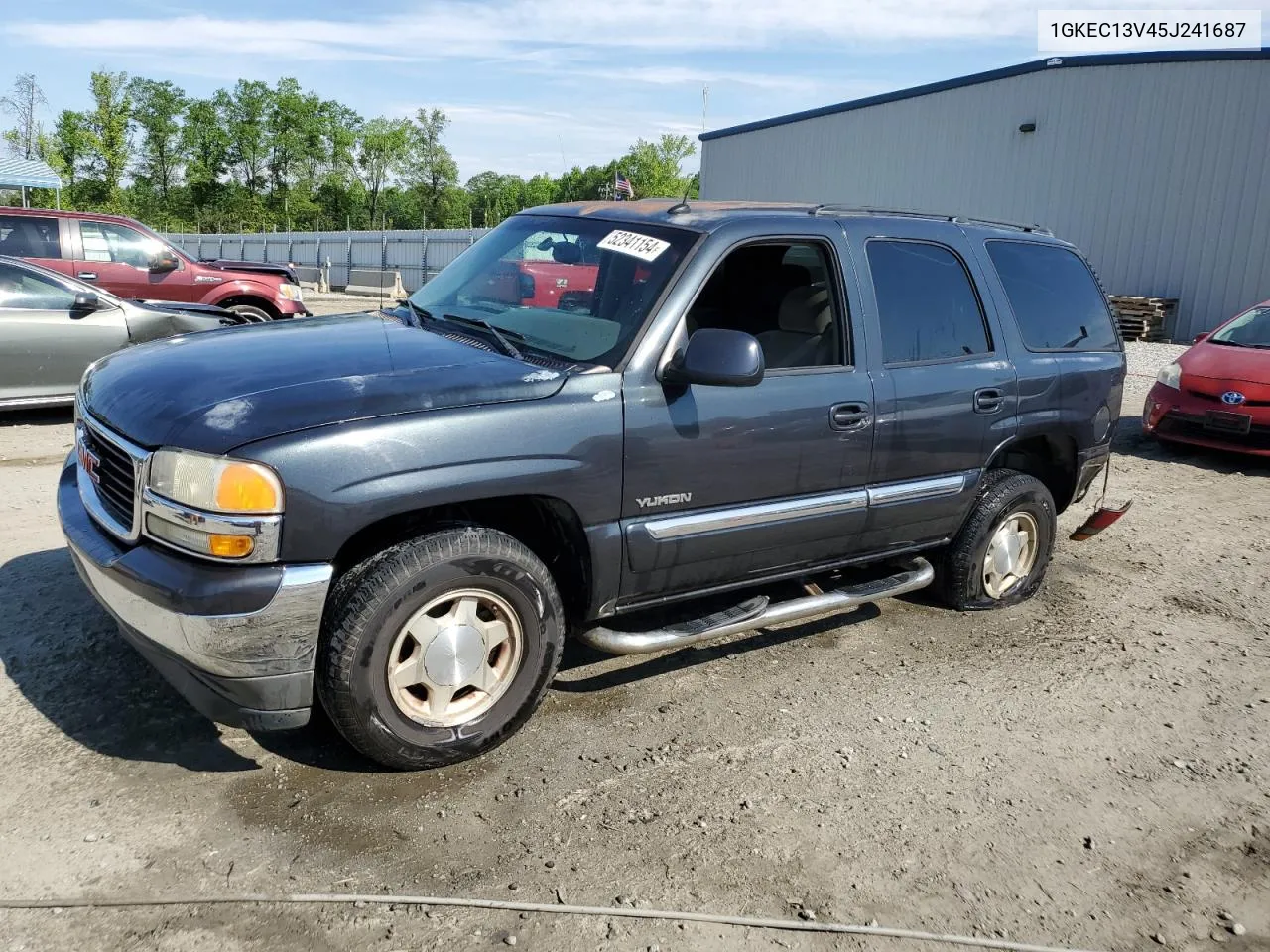 2005 GMC Yukon VIN: 1GKEC13V45J241687 Lot: 52341154