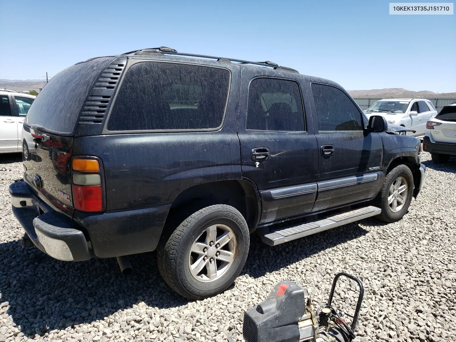 2005 GMC Yukon VIN: 1GKEK13T35J151710 Lot: 61263124