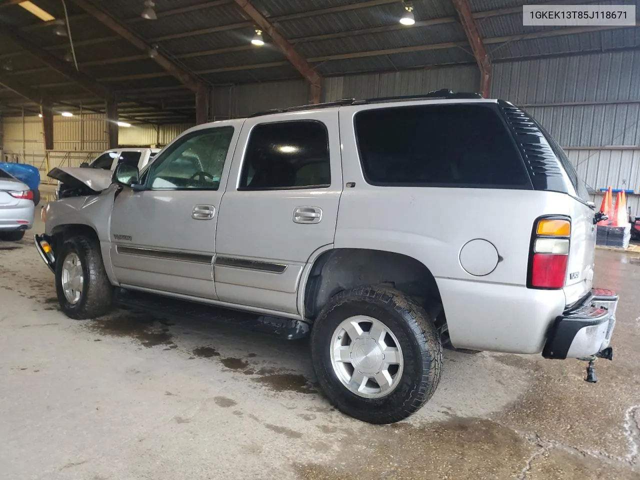 2005 GMC Yukon VIN: 1GKEK13T85J118671 Lot: 71189794