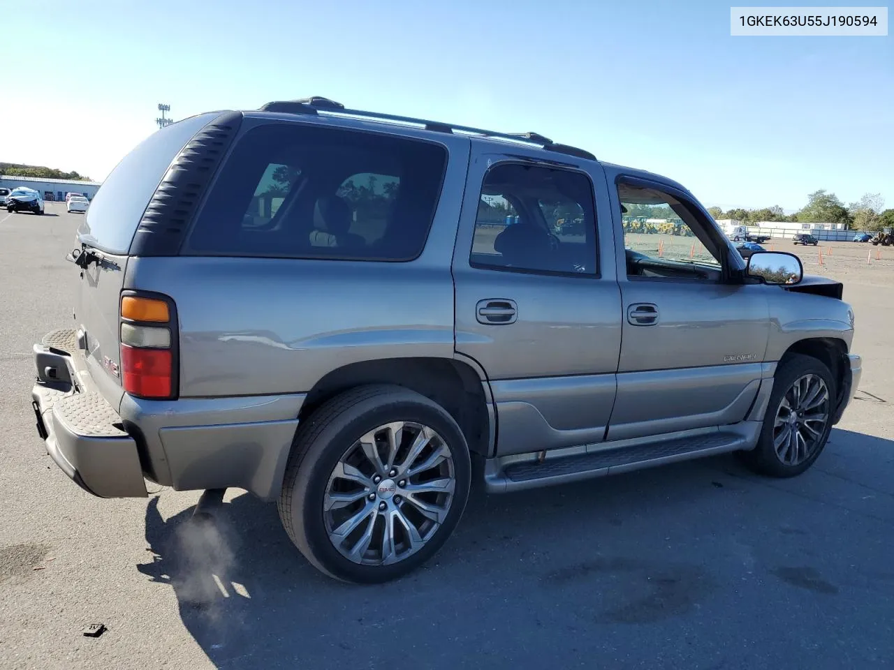 2005 GMC Yukon Denali VIN: 1GKEK63U55J190594 Lot: 71193854