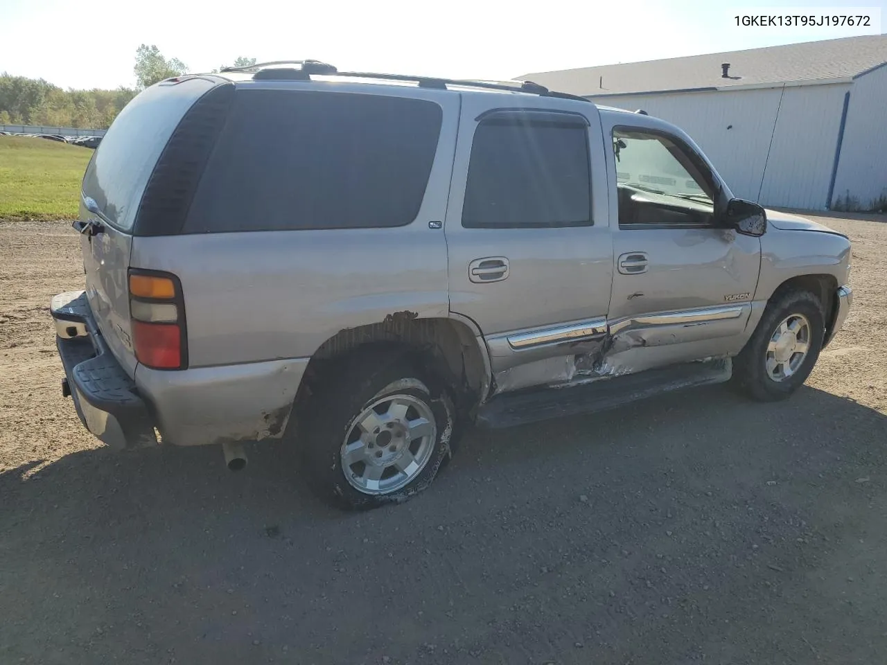 2005 GMC Yukon VIN: 1GKEK13T95J197672 Lot: 72314104