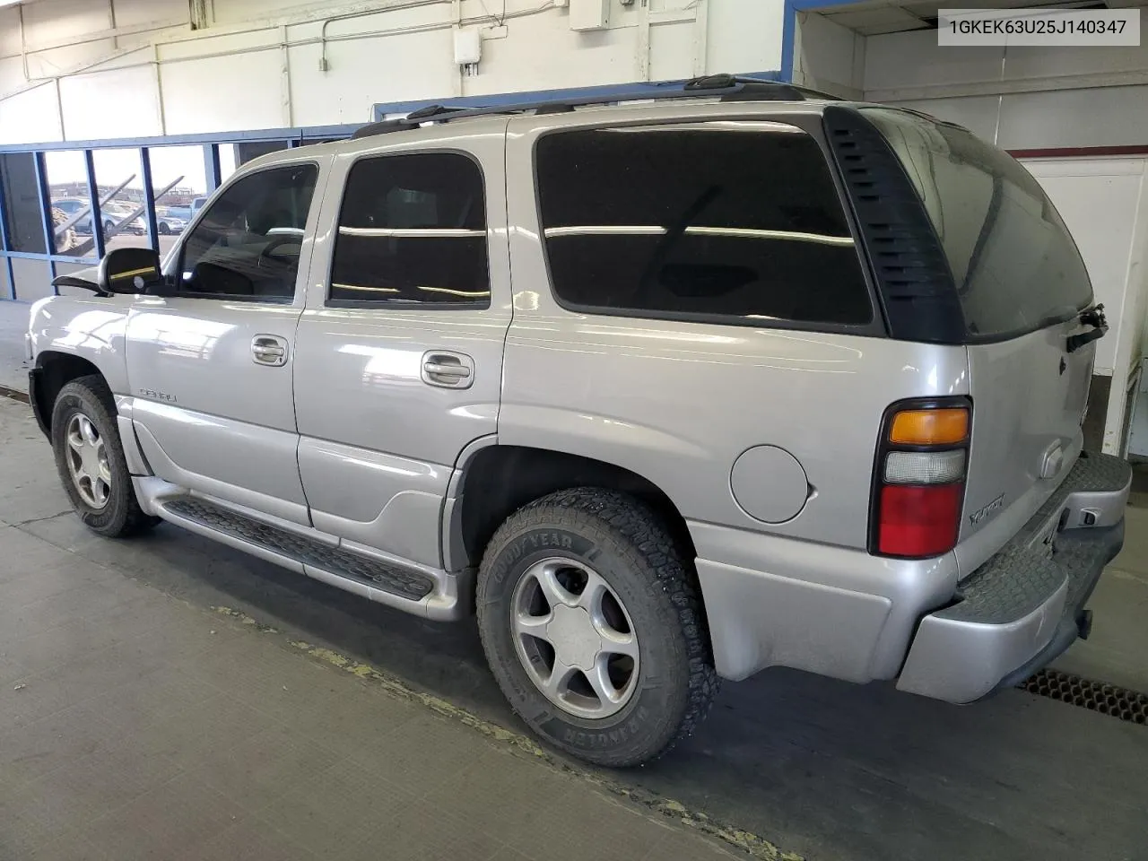 2005 GMC Yukon Denali VIN: 1GKEK63U25J140347 Lot: 73435764