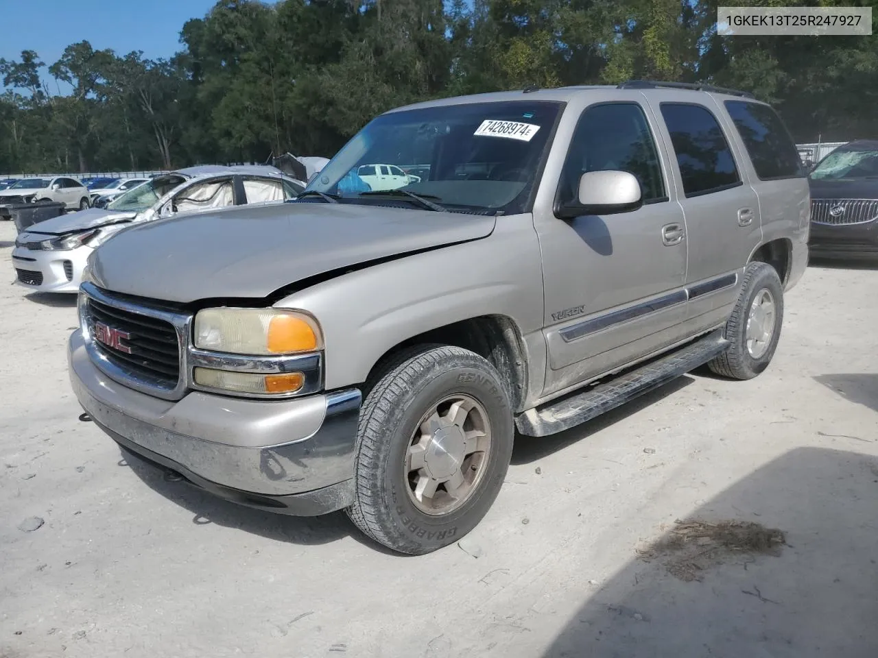 2005 GMC Yukon VIN: 1GKEK13T25R247927 Lot: 74268974