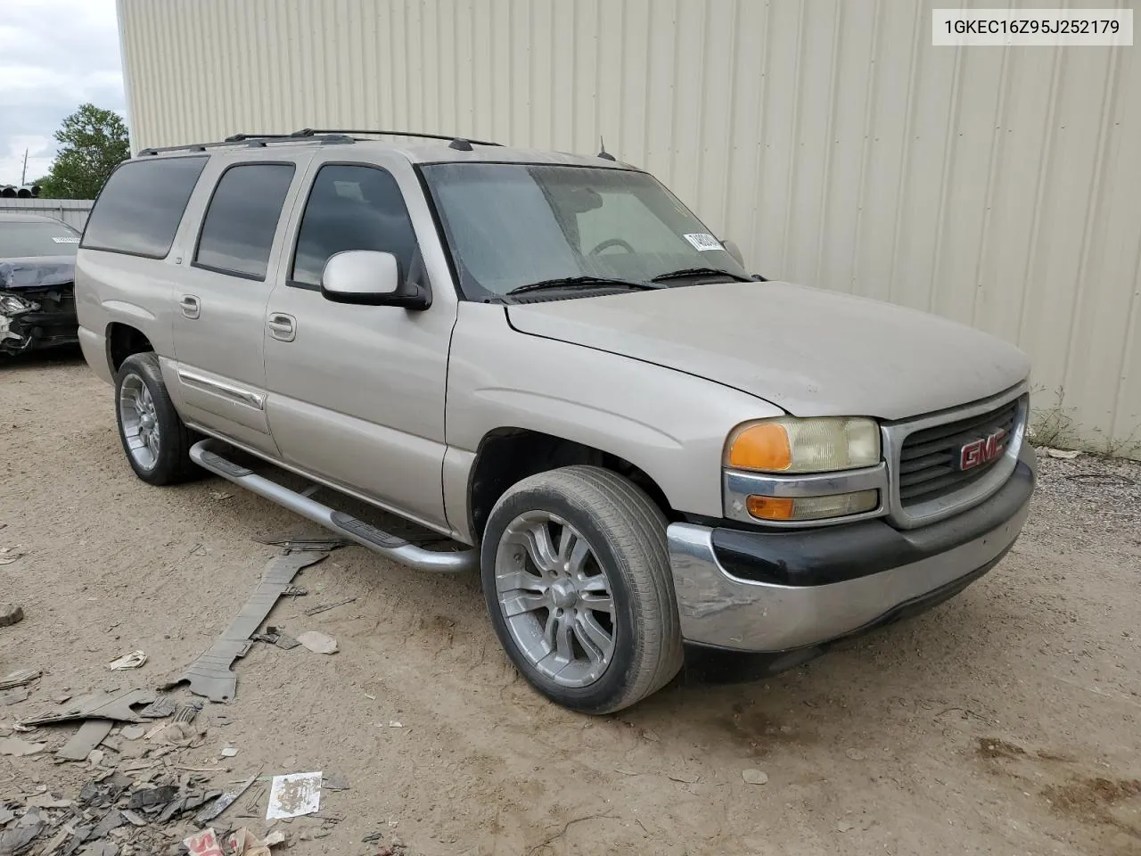 2005 GMC Yukon Xl C1500 VIN: 1GKEC16Z95J252179 Lot: 74802404