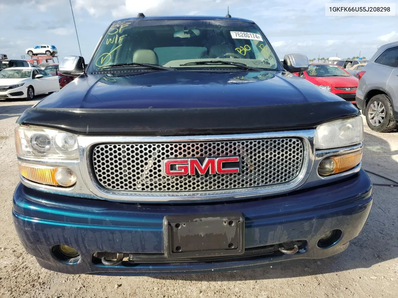 1GKFK66U55J208298 2005 GMC Yukon Xl Denali