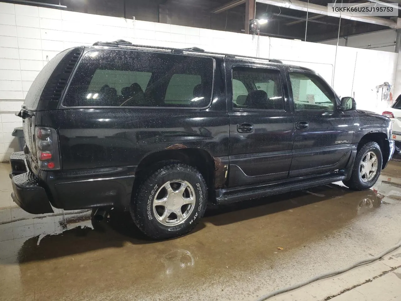 1GKFK66U25J195753 2005 GMC Yukon Xl Denali