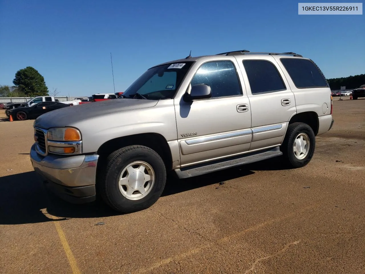 2005 GMC Yukon VIN: 1GKEC13V55R226911 Lot: 76610514