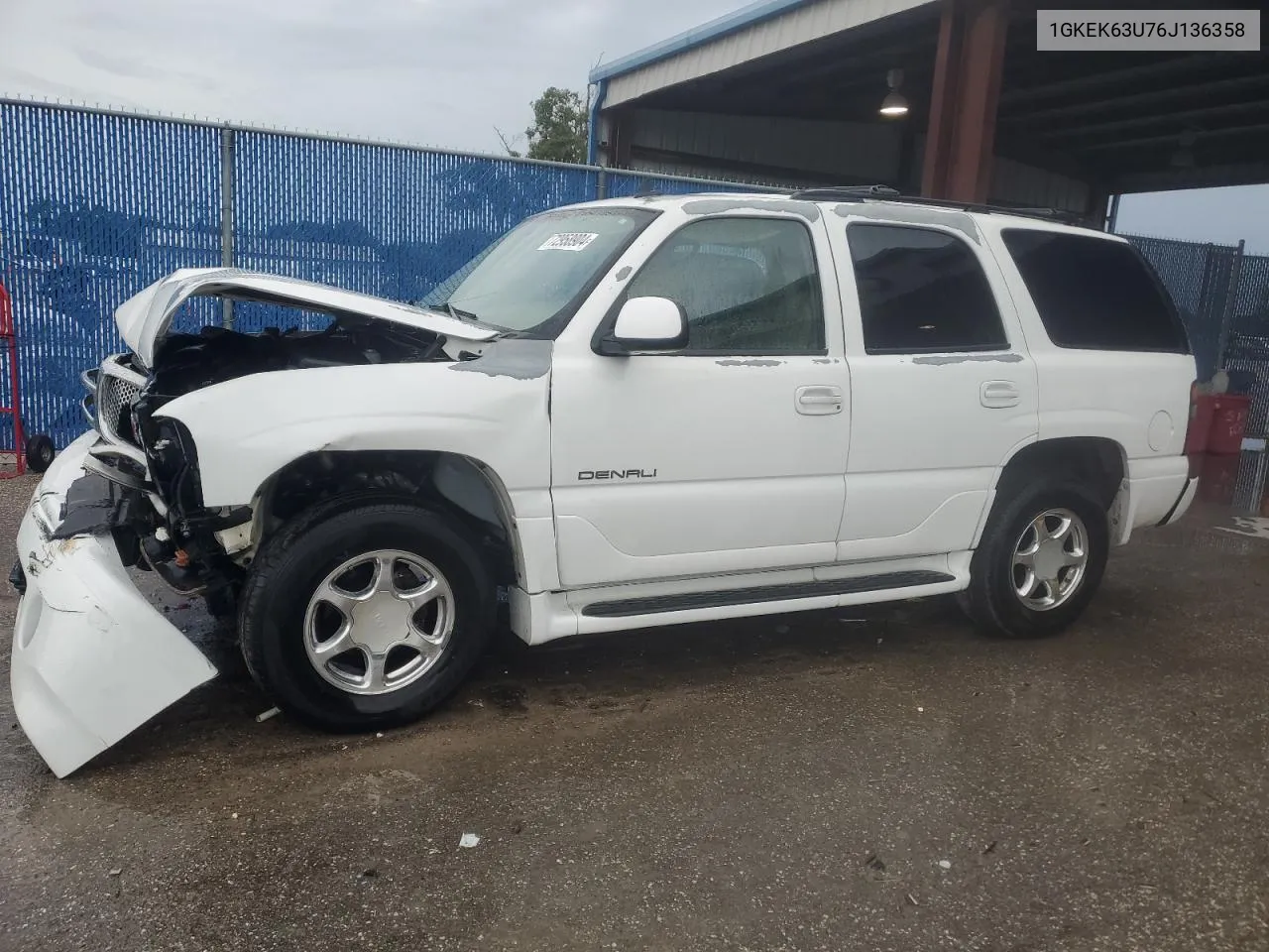 2006 GMC Yukon Denali VIN: 1GKEK63U76J136358 Lot: 72958904