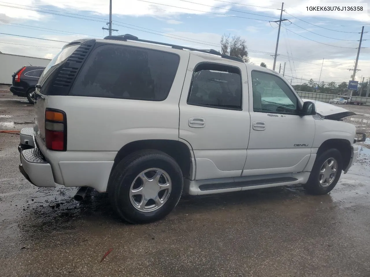 2006 GMC Yukon Denali VIN: 1GKEK63U76J136358 Lot: 72958904