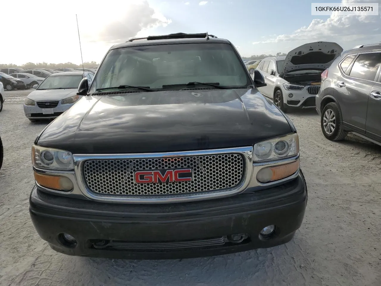 1GKFK66U26J135571 2006 GMC Yukon Xl Denali