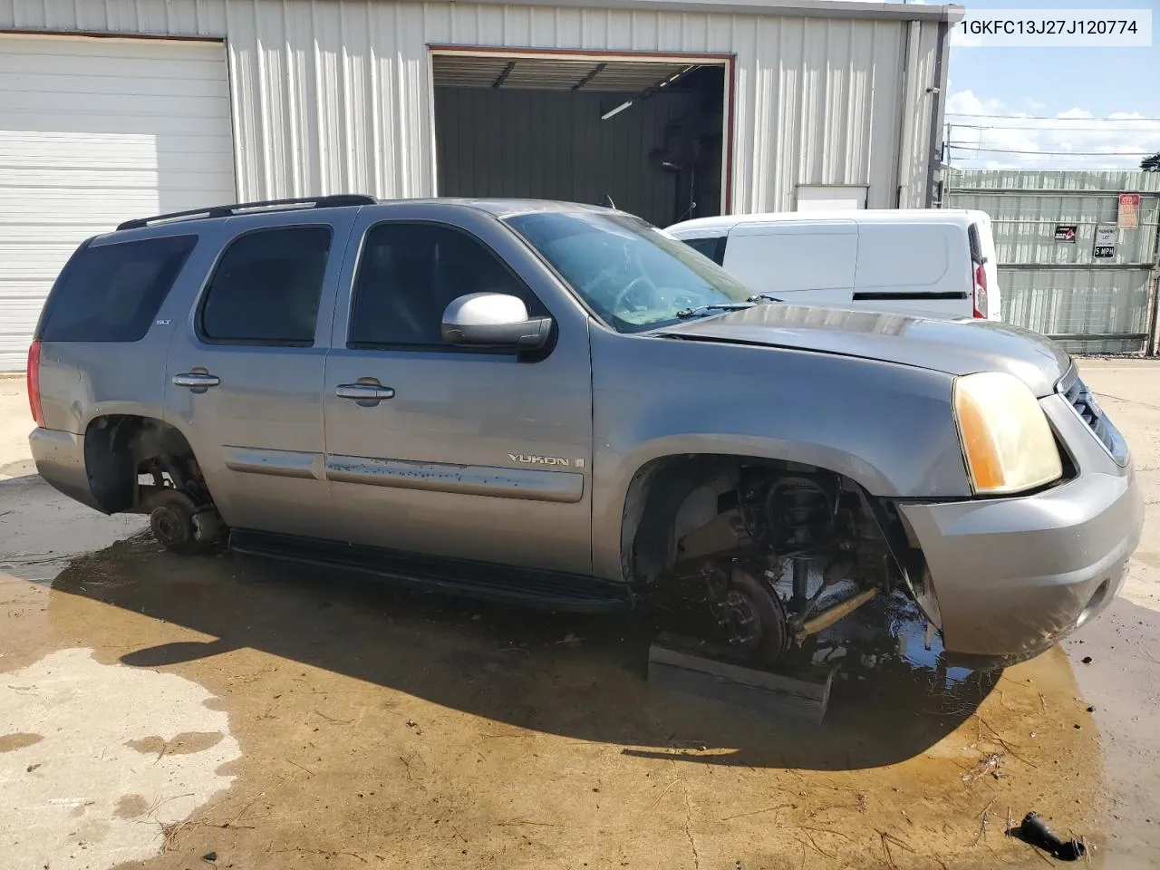 2007 GMC Yukon VIN: 1GKFC13J27J120774 Lot: 63494004