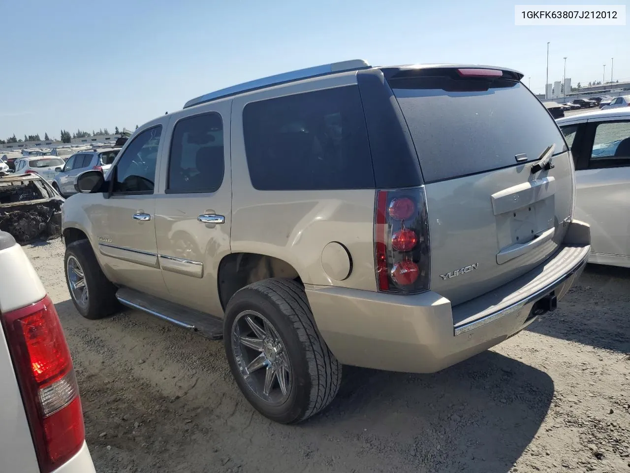 2007 GMC Yukon Denali VIN: 1GKFK63807J212012 Lot: 64280624