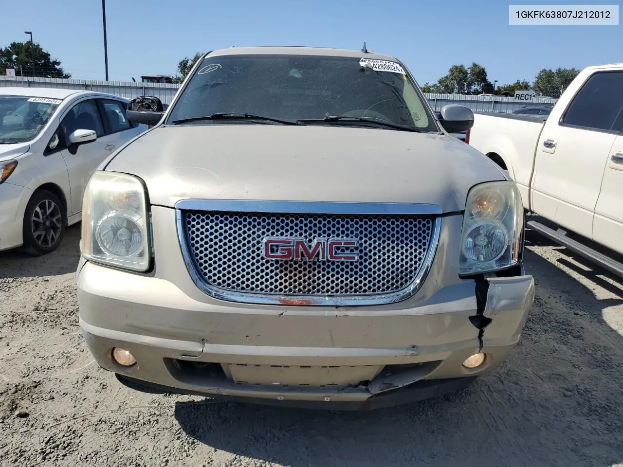 2007 GMC Yukon Denali VIN: 1GKFK63807J212012 Lot: 64280624