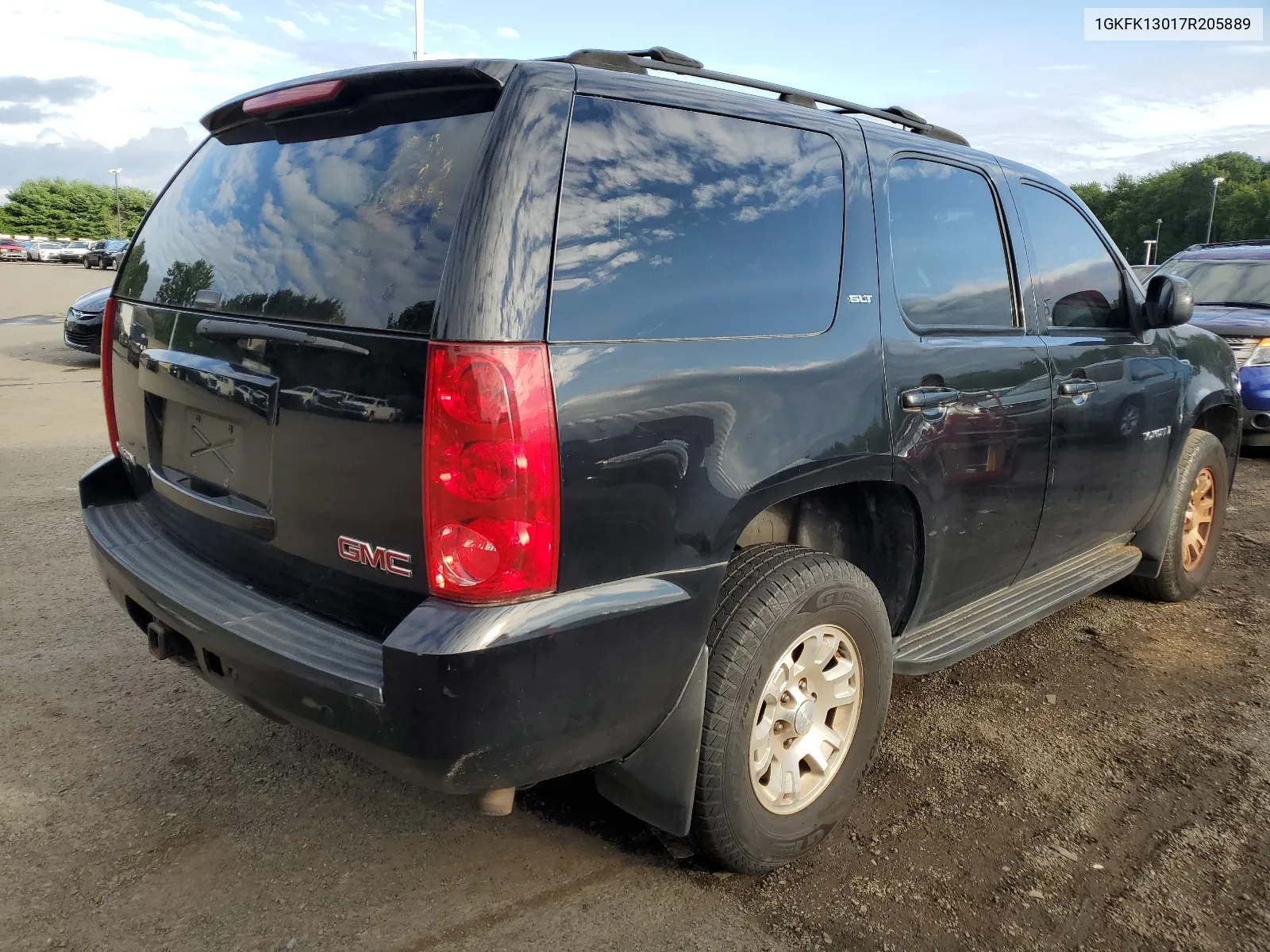 2007 GMC Yukon VIN: 1GKFK13017R205889 Lot: 66733314