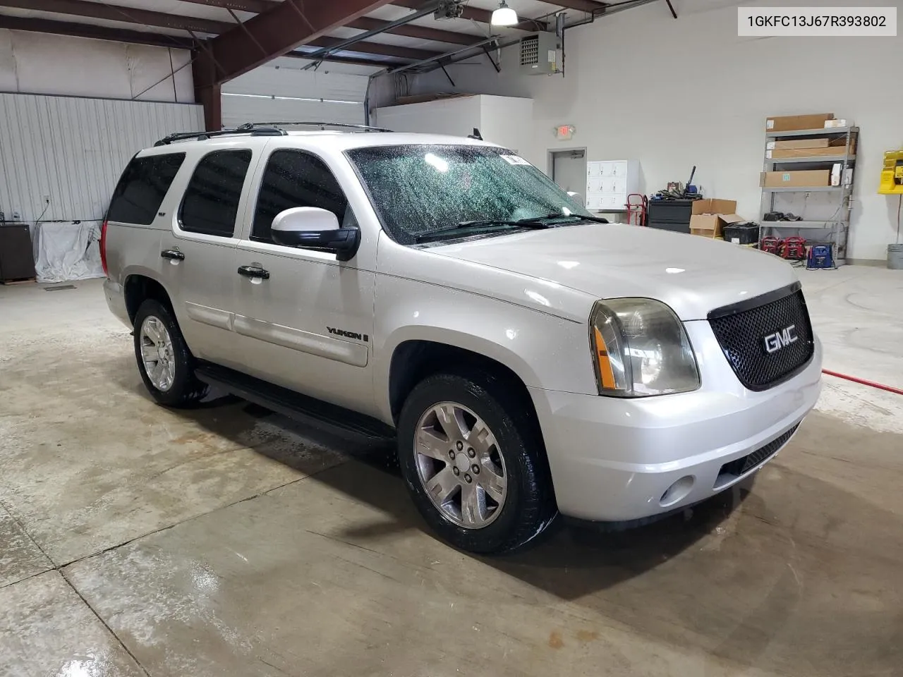 2007 GMC Yukon VIN: 1GKFC13J67R393802 Lot: 67109304