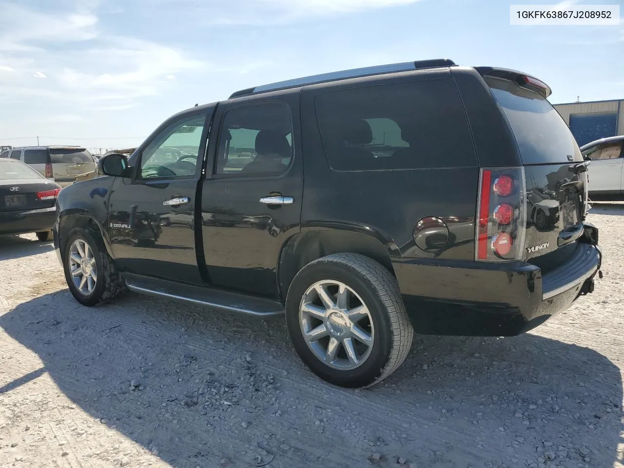 2007 GMC Yukon Denali VIN: 1GKFK63867J208952 Lot: 68115484