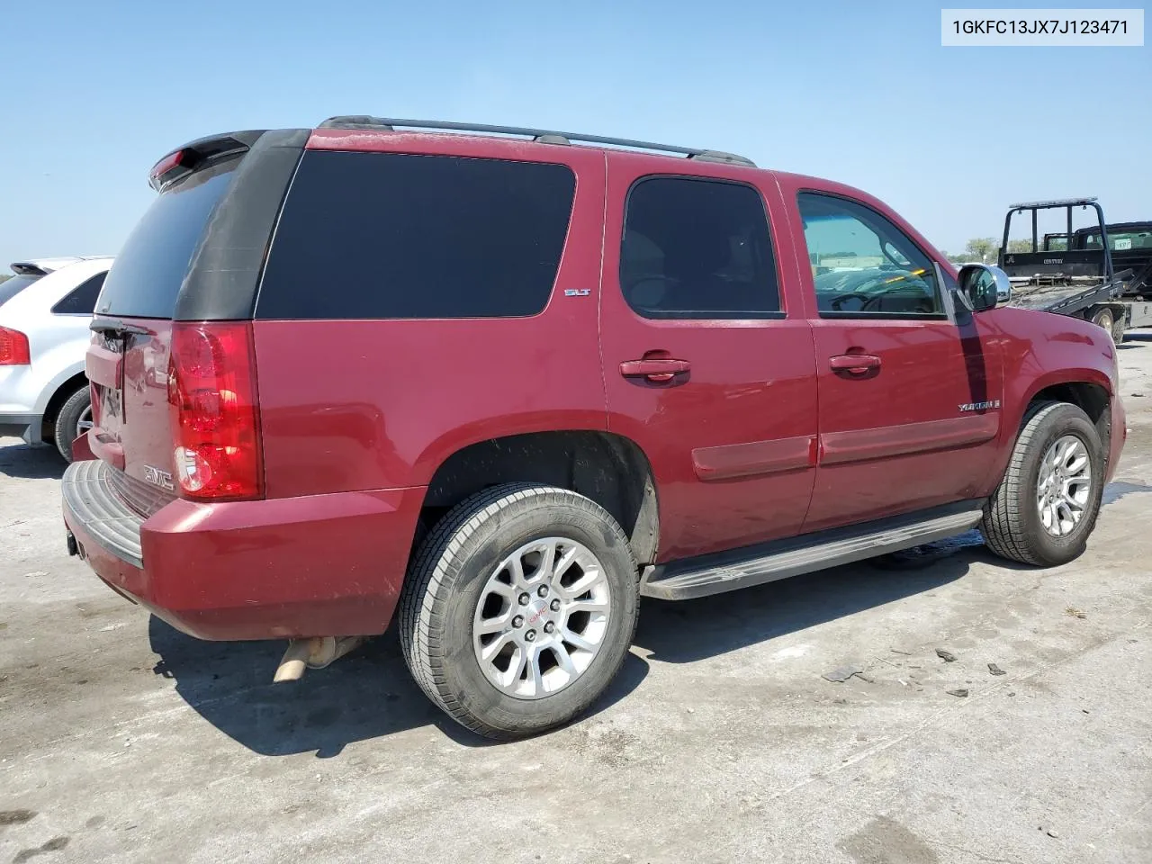 2007 GMC Yukon VIN: 1GKFC13JX7J123471 Lot: 68532974