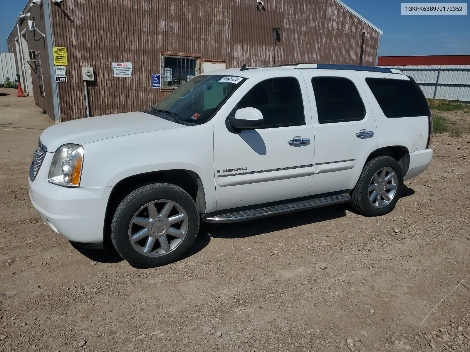 2007 GMC Yukon Denali VIN: 1GKFK63897J172352 Lot: 68545164