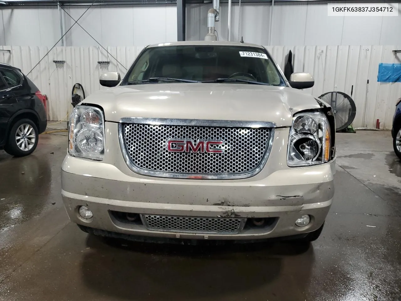 2007 GMC Yukon Denali VIN: 1GKFK63837J354712 Lot: 71231384