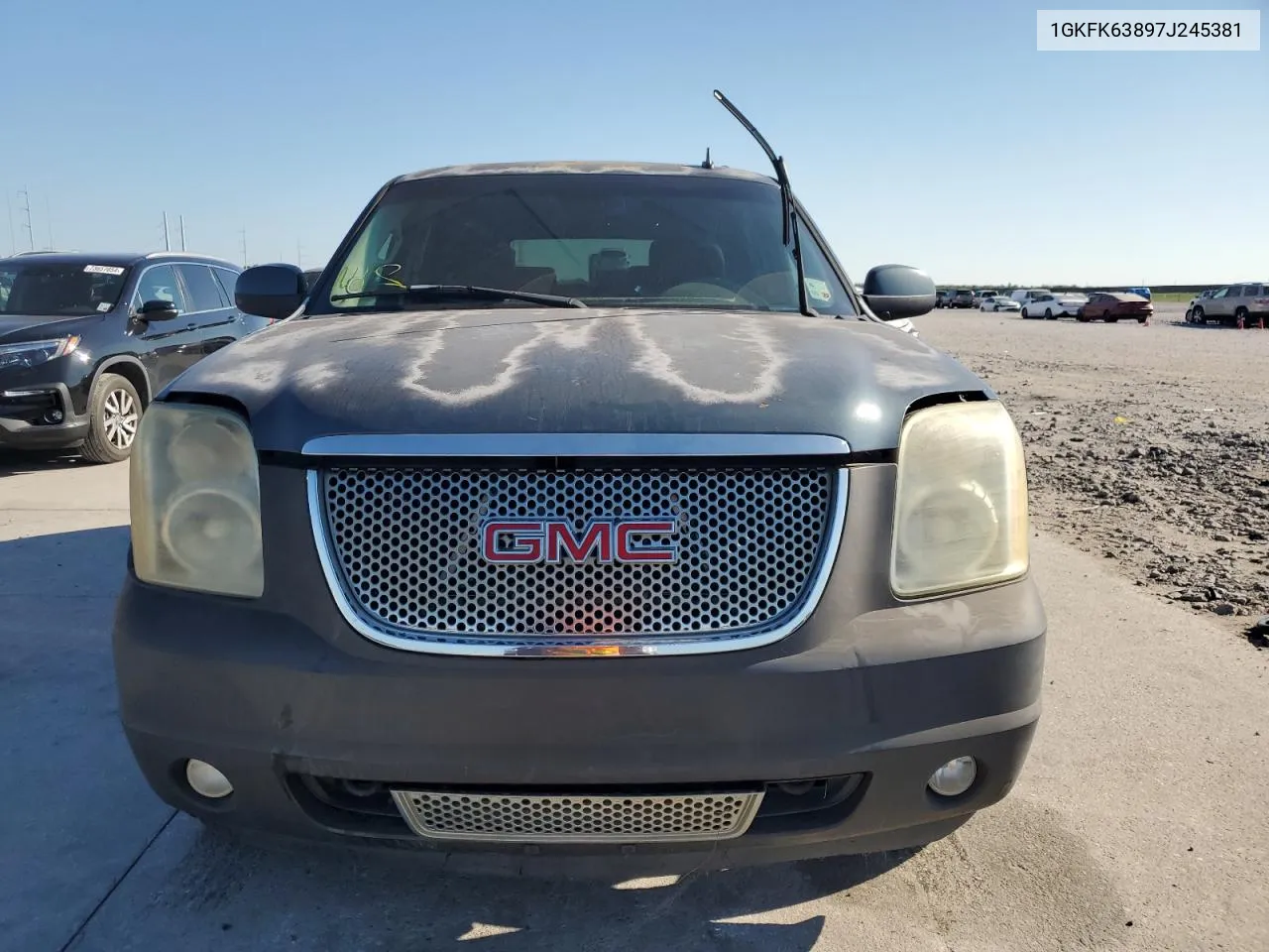 2007 GMC Yukon Denali VIN: 1GKFK63897J245381 Lot: 73537924