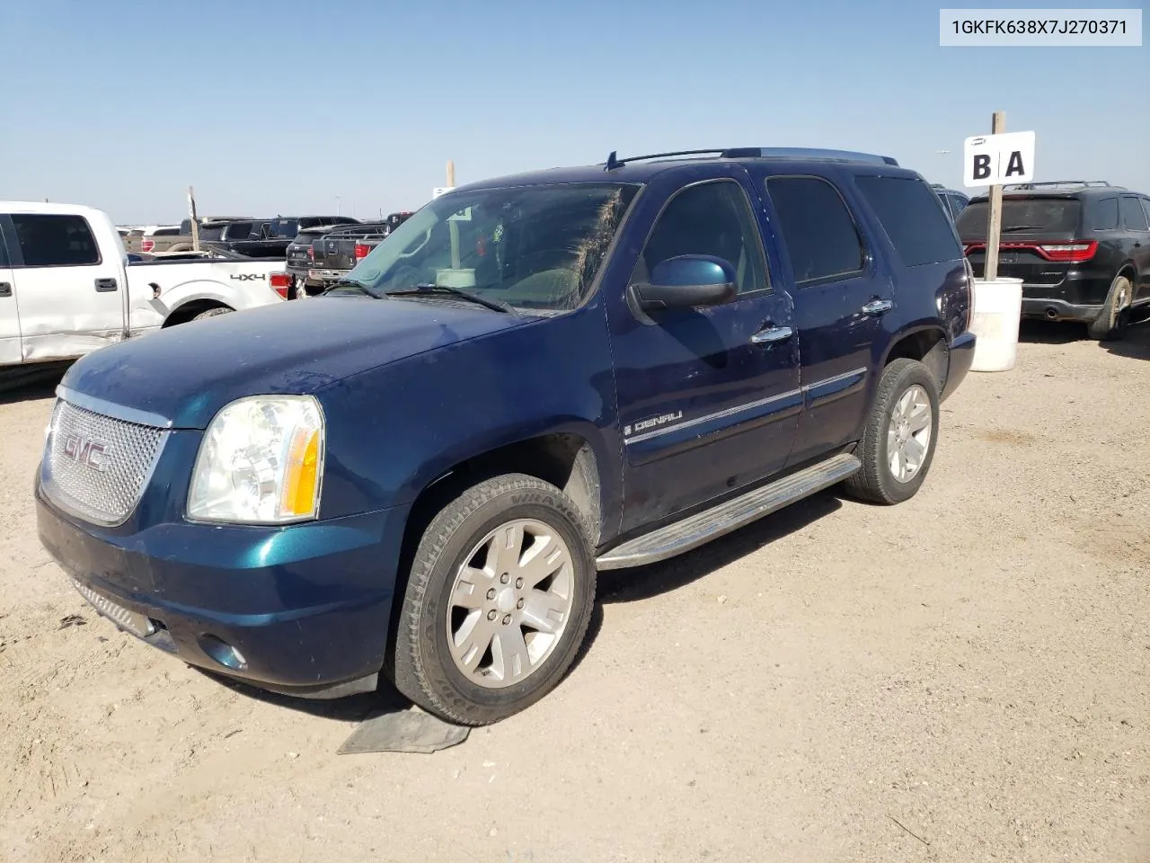 2007 GMC Yukon Denali VIN: 1GKFK638X7J270371 Lot: 74242544