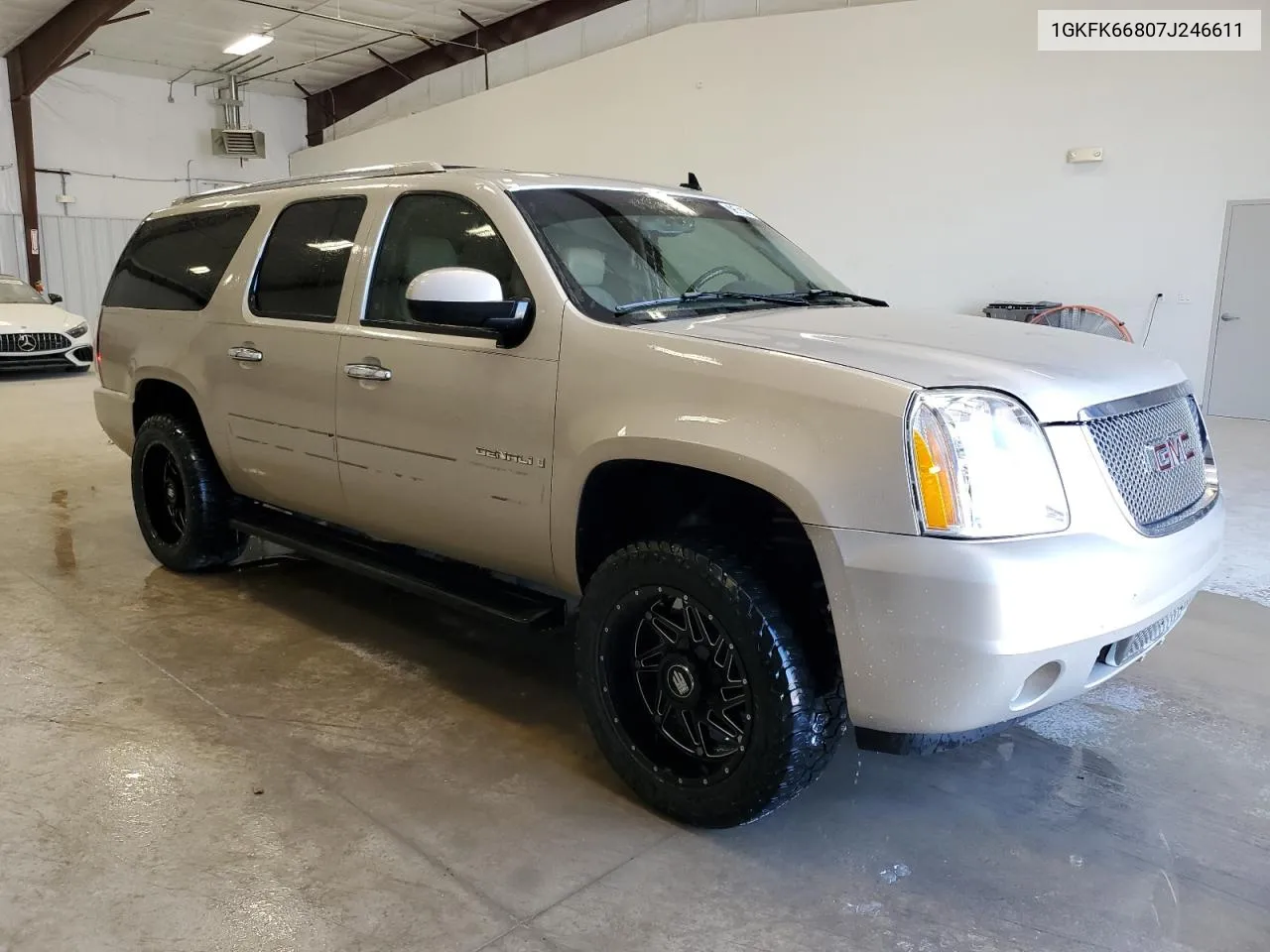 2007 GMC Yukon Xl Denali VIN: 1GKFK66807J246611 Lot: 75837604