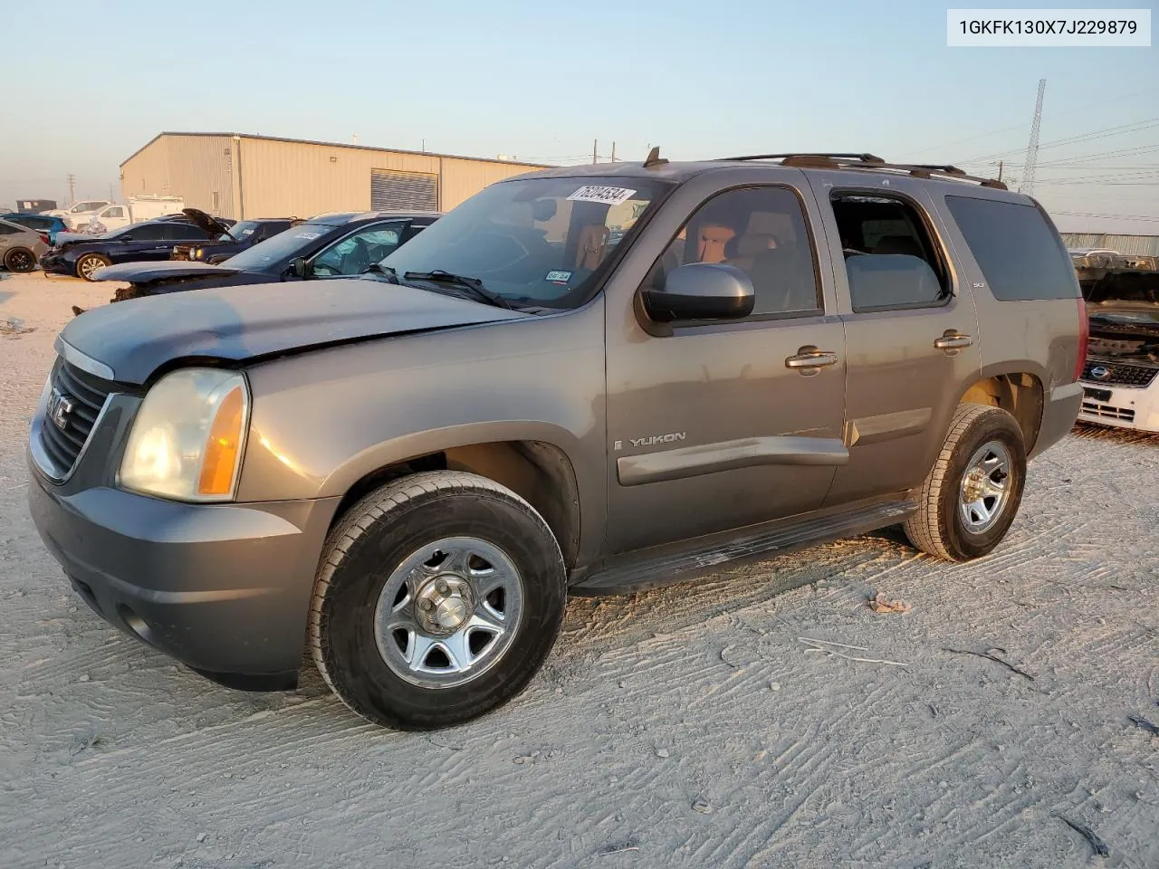 2007 GMC Yukon VIN: 1GKFK130X7J229879 Lot: 76204534