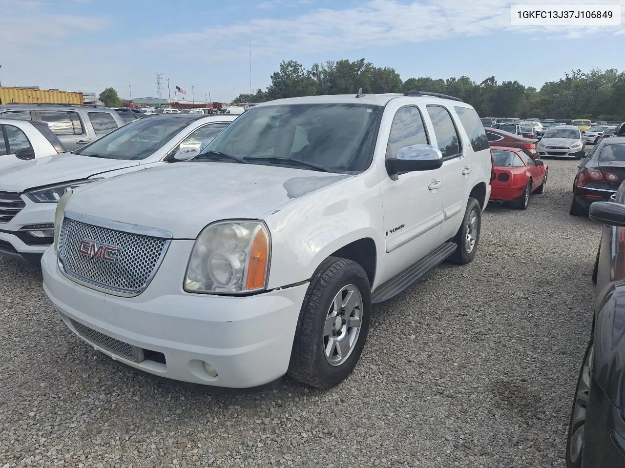 2007 GMC Yukon VIN: 1GKFC13J37J106849 Lot: 76608334