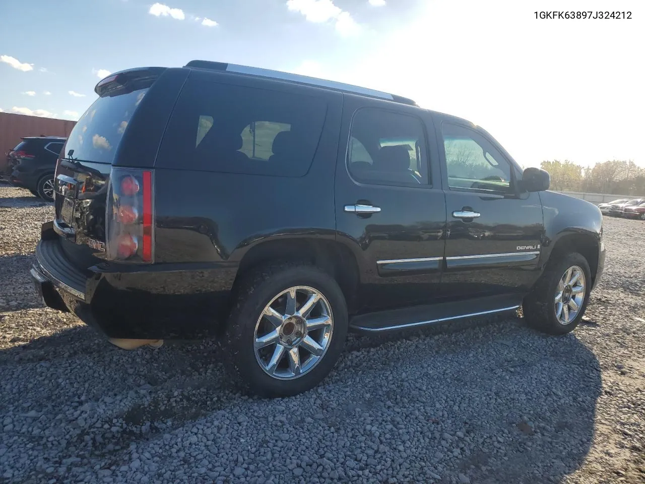 2007 GMC Yukon Denali VIN: 1GKFK63897J324212 Lot: 77215204