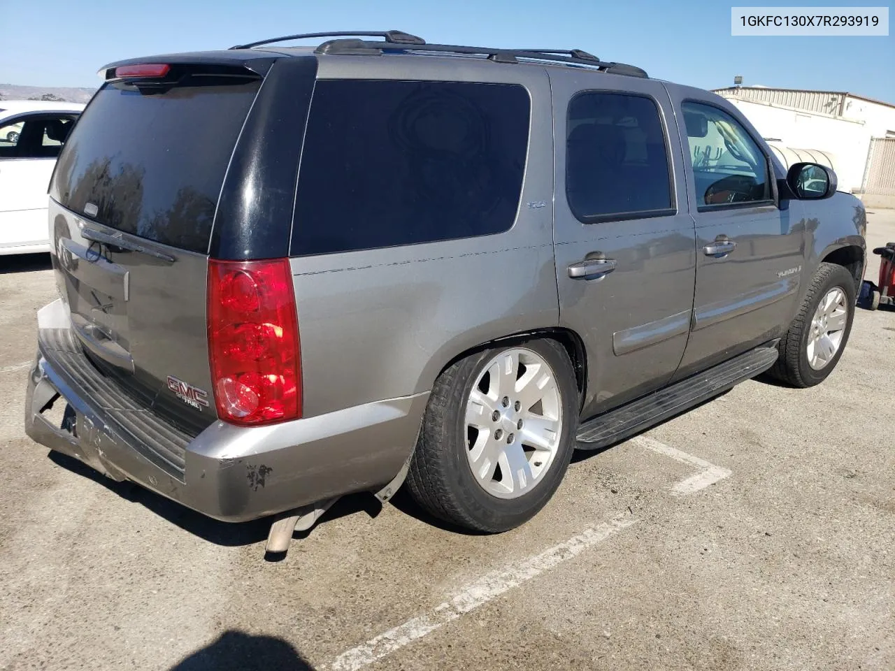 2007 GMC Yukon VIN: 1GKFC130X7R293919 Lot: 77490444