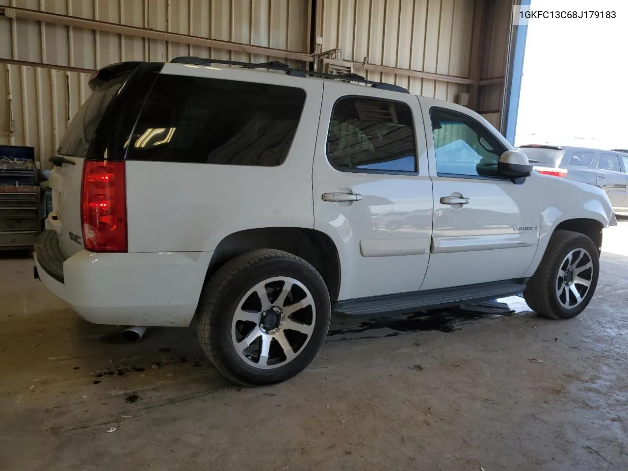 2008 GMC Yukon VIN: 1GKFC13C68J179183 Lot: 60885394