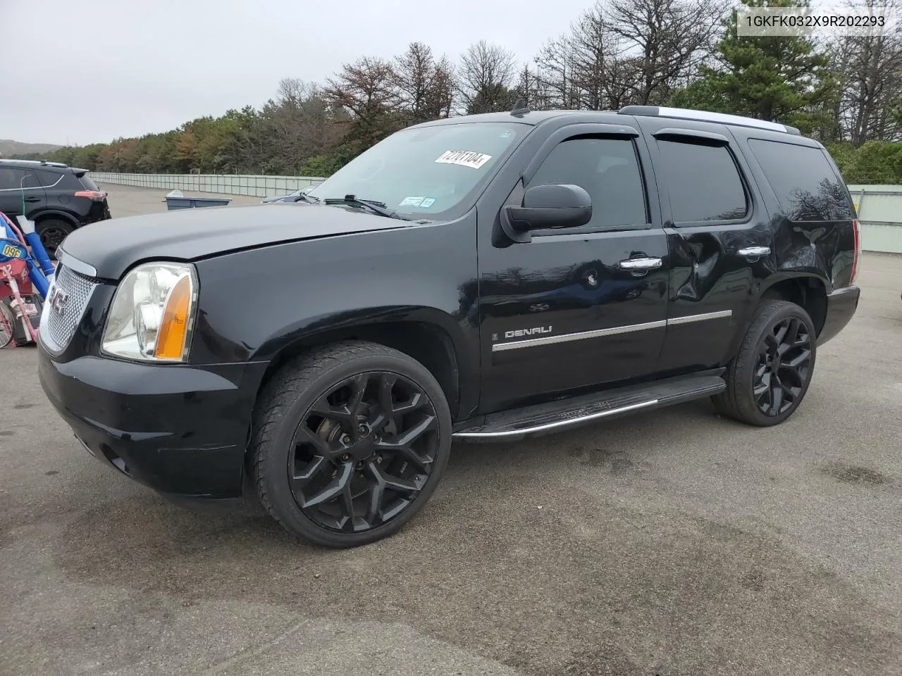 2009 GMC Yukon Denali VIN: 1GKFK032X9R202293 Lot: 72701104